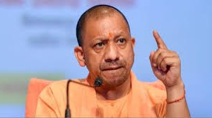 CM योगी आदित्यनाथ ने GST और VAT राजस्व समीक्षा बैठक में ईमानदार व्यापारियों को सुविधा देने और फर्जी फर्मों व बोगस बिलिंग पर सख्त कार्रवाई के निर्देश दिए। जानिए पूरी खबर।
