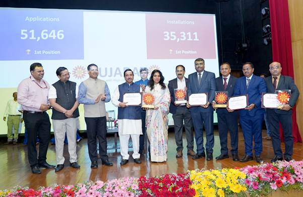 New Delhi: Solar revolution gains momentum! Solar revolution reaches 4 million homes; electricity bills of 1.7 million families reduced to zero.