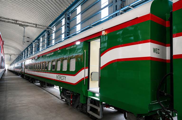 Bangladesh Railway के लिए 19 LHB कोचों का पहला रेक तैयार, RCF कपूरथला से रोल-आउट