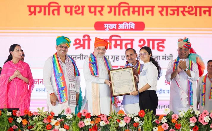 Alwar: Amit Shah inaugurates and lays foundation stones for development projects worth ₹6,453 crore; a major gift for farmers.