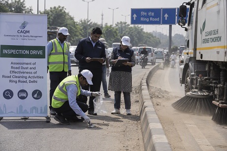 CAQM: CAQM's dust control drive in Delhi; 17 violations found during inspection of 25 road stretches.